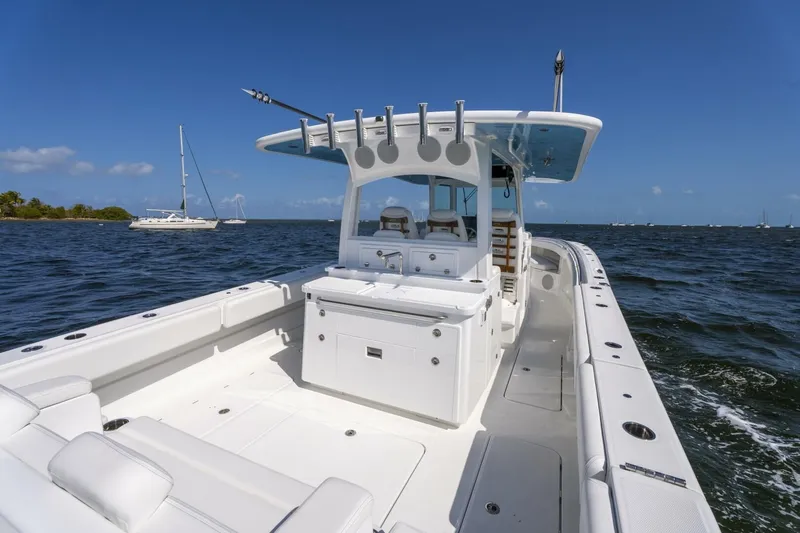  Yacht Photos Pics 2025 Hcb 42 Lujo - Image 13