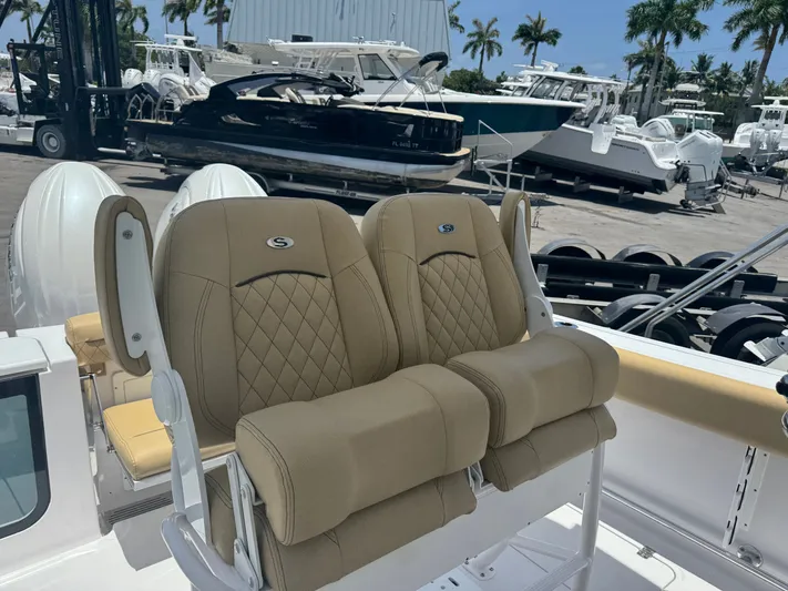  Yacht Photos Pics 2025 SPORTSMAN 252 OPEN - Image 4