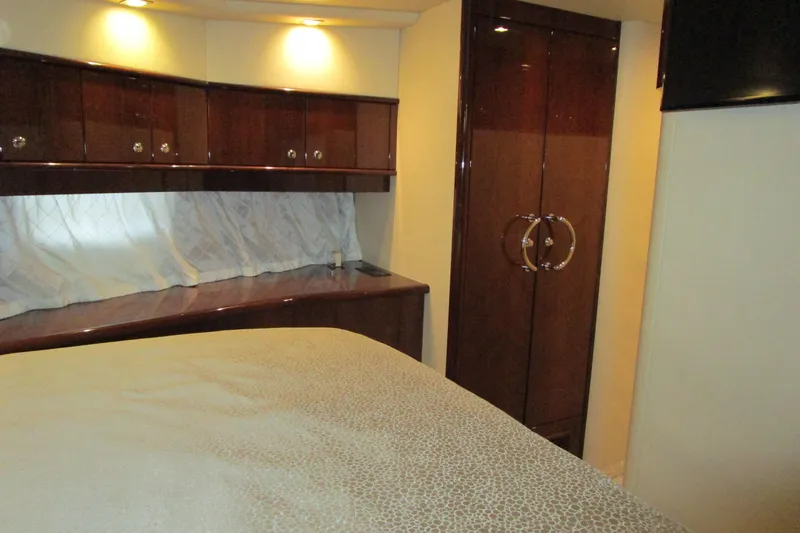Shore Girl Yacht Photos Pics VIP cabin looking stbd