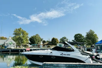 Chaparral 330 Signature