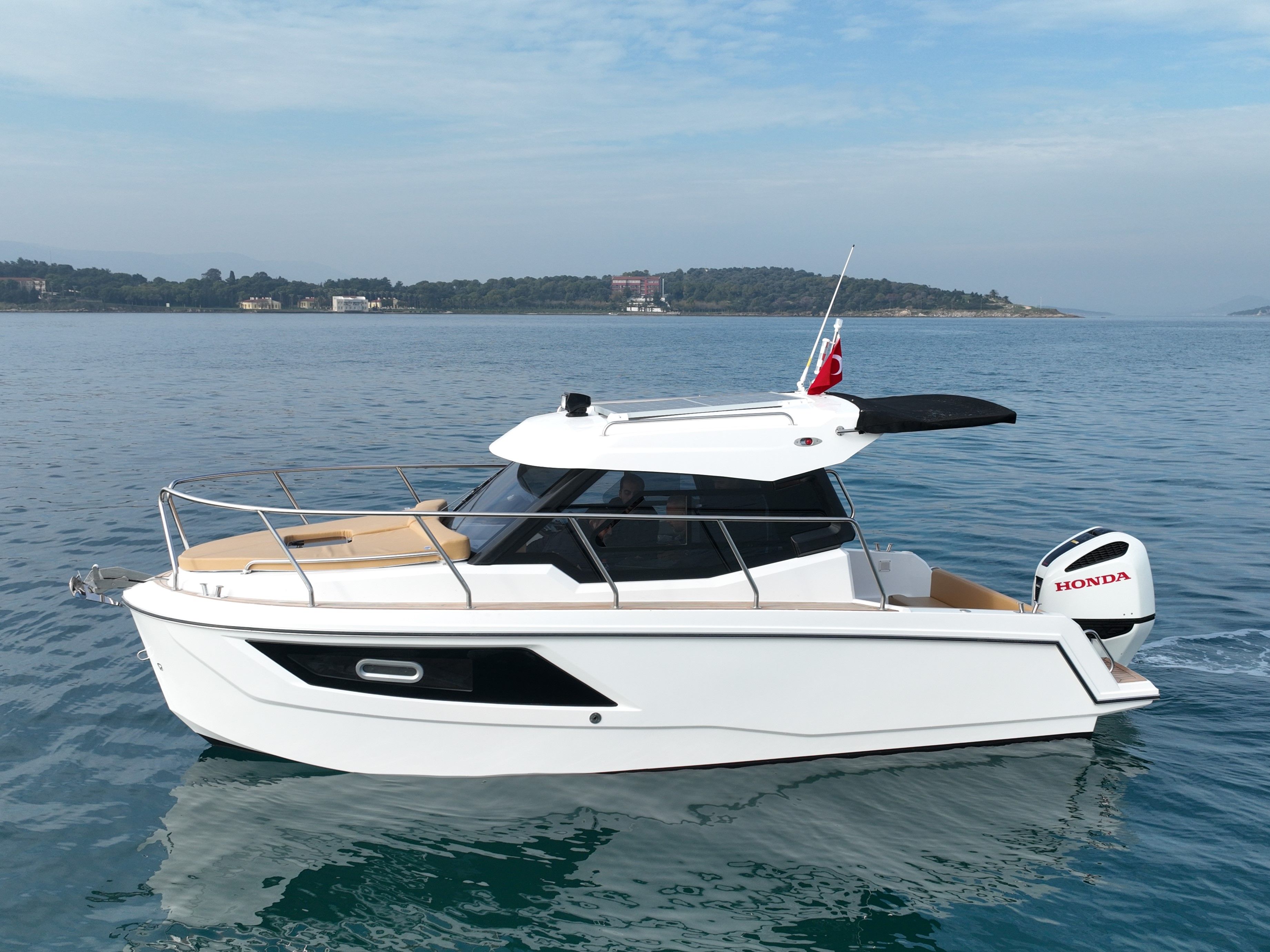 2026 Custom BRT Yacht YGT-7