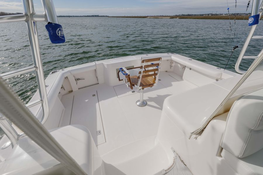 2006 Cabo 40 Express