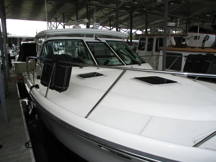 Via Con Dios Yacht Photos Pics 