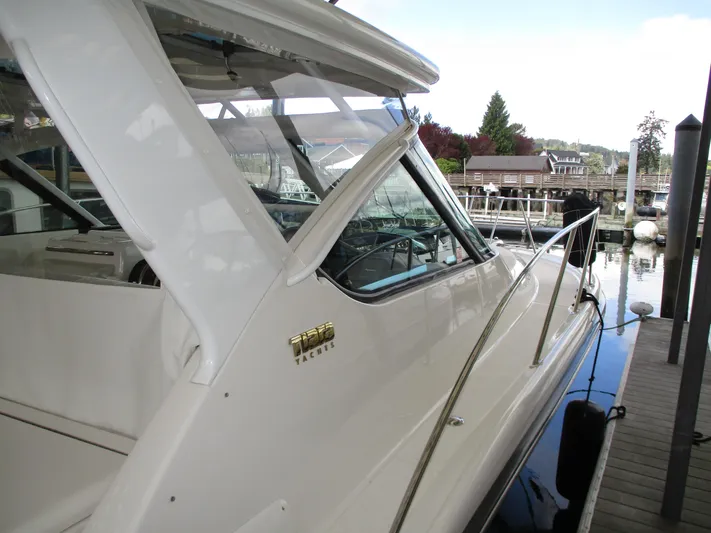 Via Con Dios Yacht Photos Pics 