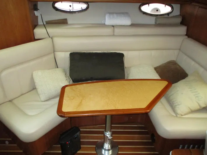 Via Con Dios Yacht Photos Pics 