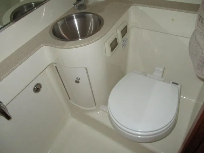 Via Con Dios Yacht Photos Pics 