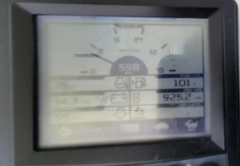 'betty Jane' Yacht Photos Pics 'Betty Jane'  -   Volvo 435 D6 Engine hours