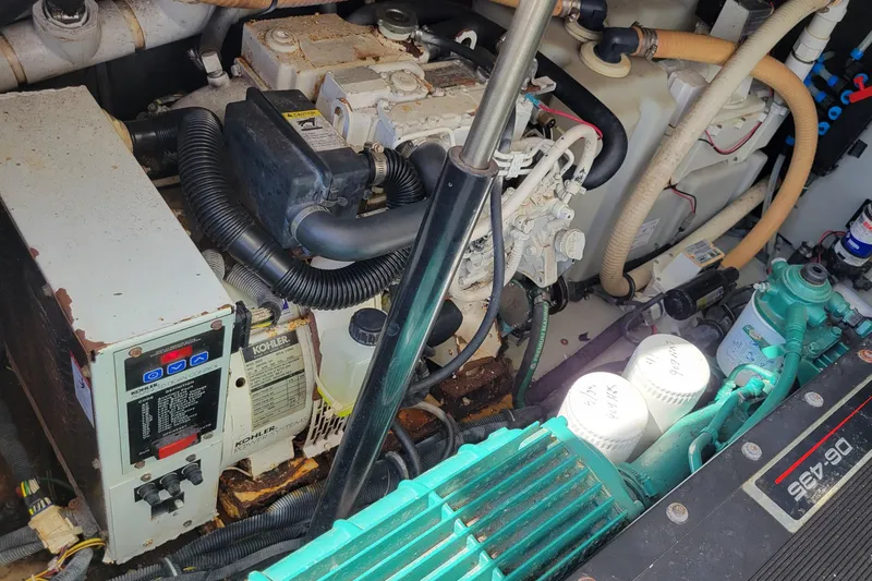 'betty Jane' Yacht Photos Pics 'Betty Jane'  -  Kohler 8Kw Genset