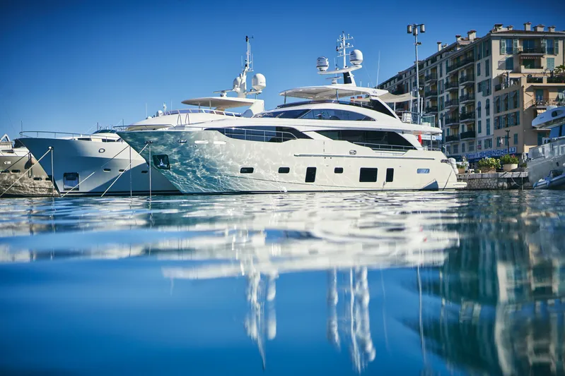 Nadira Yacht Photos Pics 