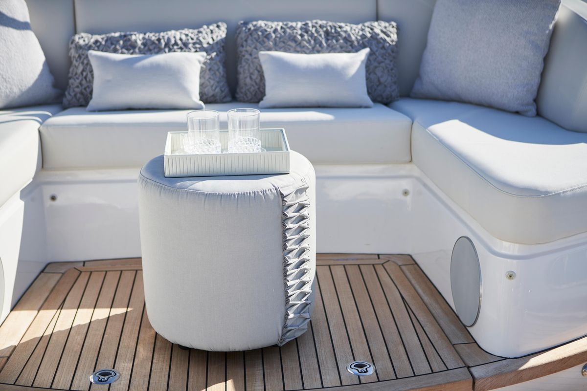 2019 Princess 99 