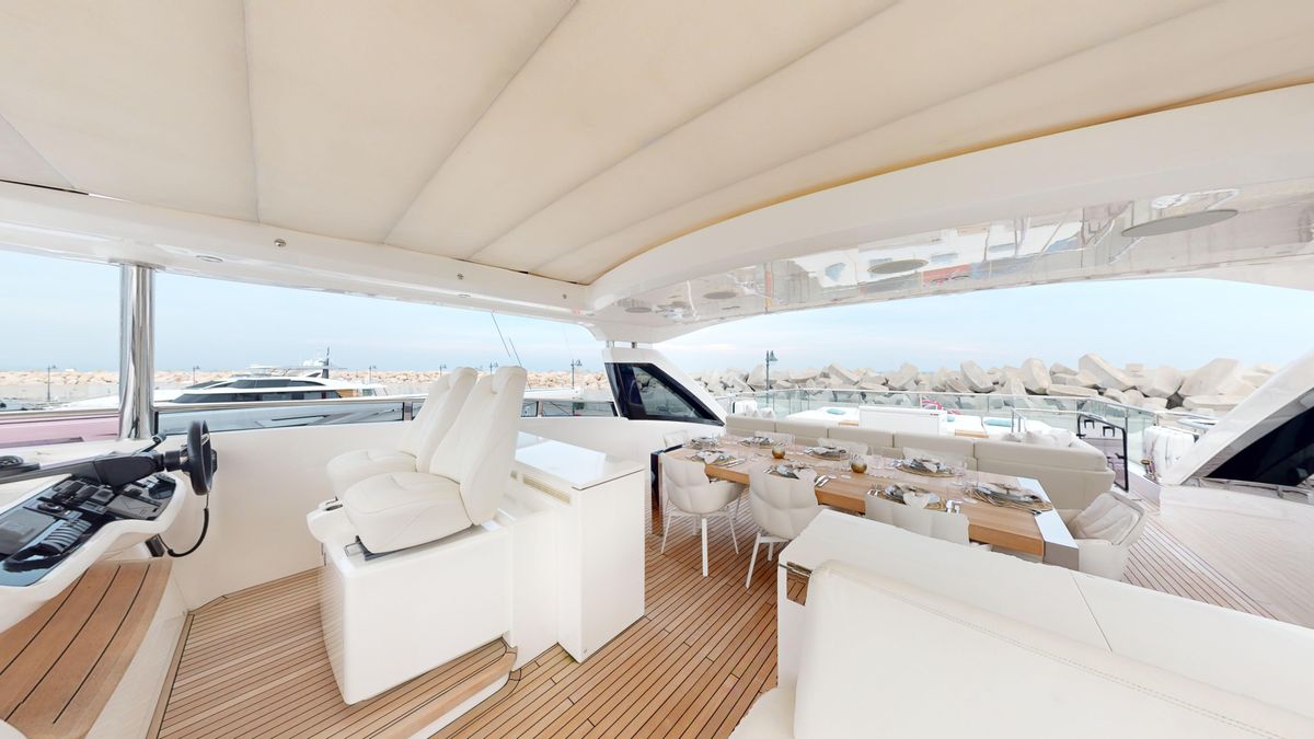 2019 Princess 99 
