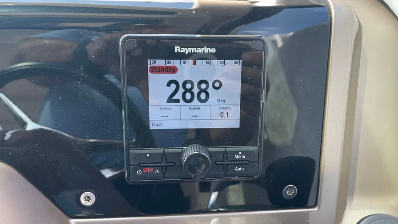 Keep Paddlin' Yacht Photos Pics Raymarine display on Galeon 430 HTC, heading 288 degrees.