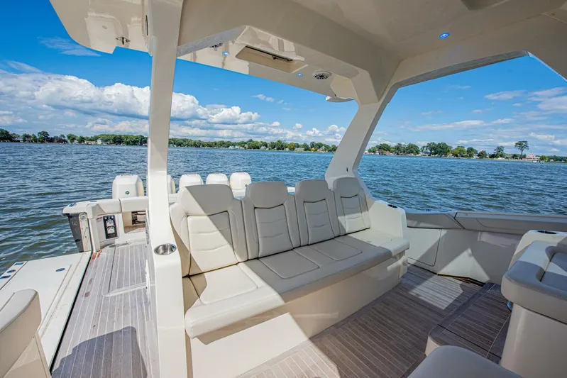 Keep It Yacht Photos Pics 2021 Scout 530 Lxf - Image 36