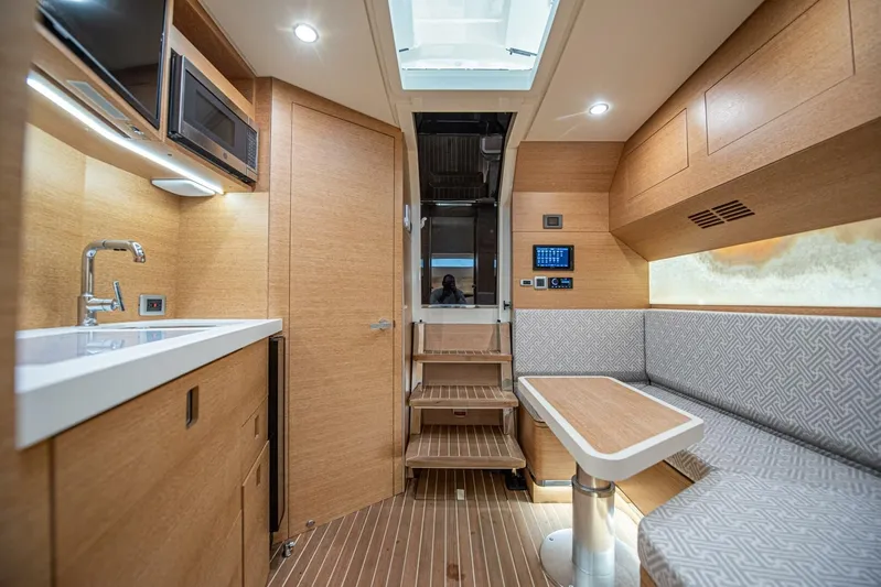 Keep It Yacht Photos Pics 2021 Scout 530 Lxf - Image 51