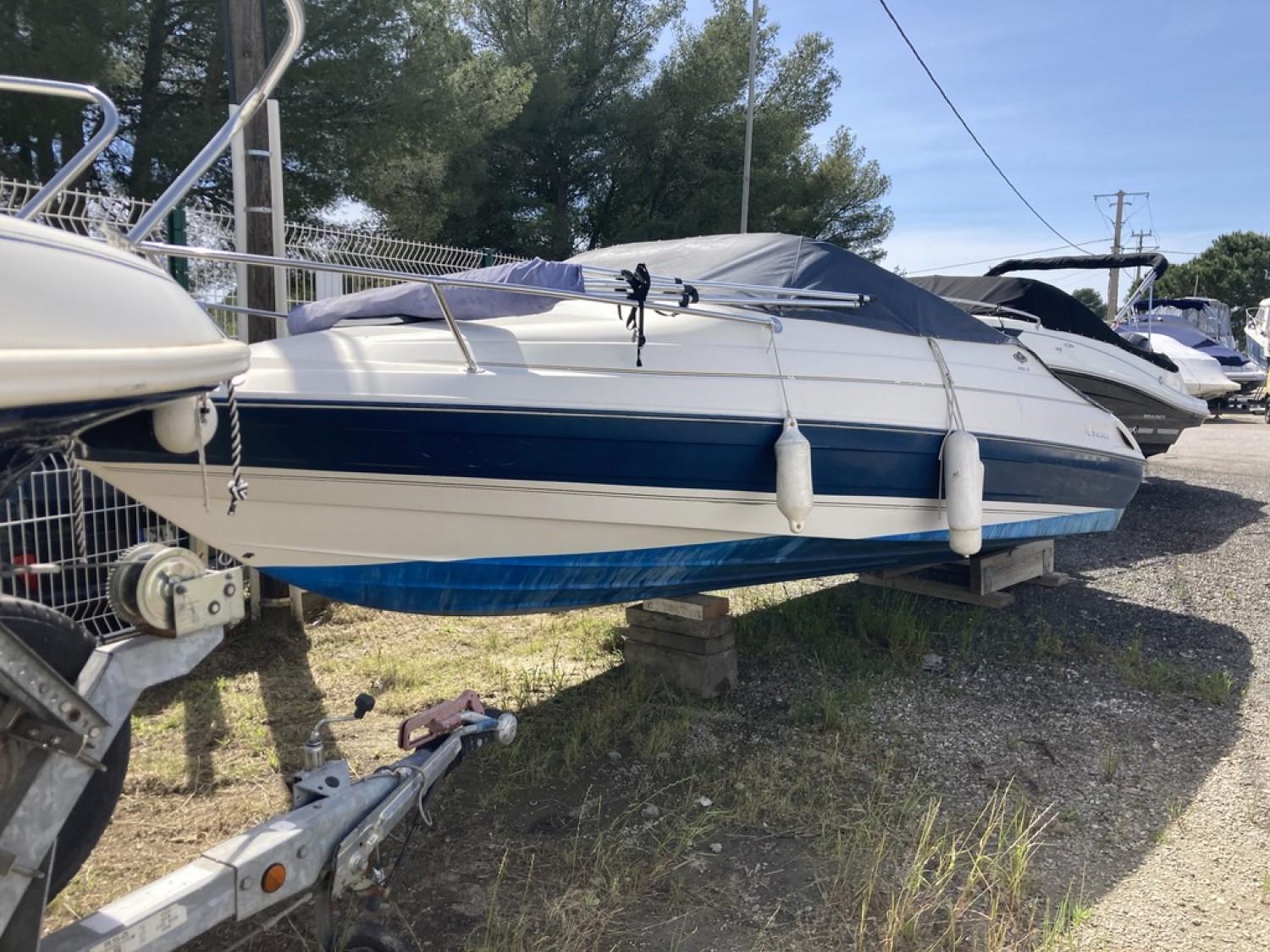 Used 1996 Bayliner Capri Cuddy 2052 83 Var Youboat