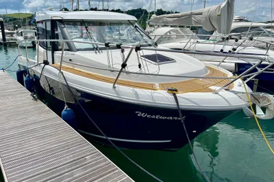 2013 Jeanneau Merry Fisher 855