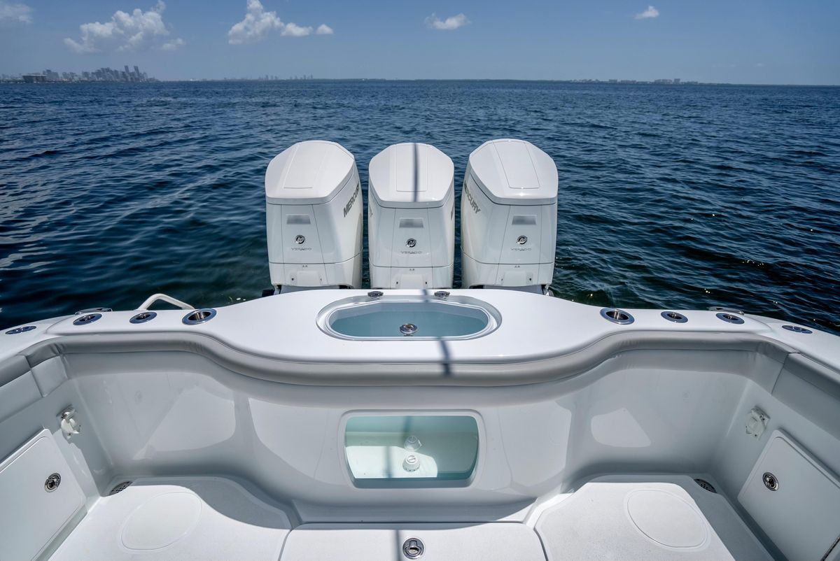 2023 Yellowfin 42 