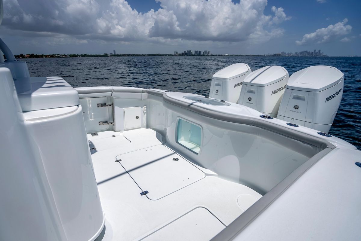 2023 Yellowfin 42 