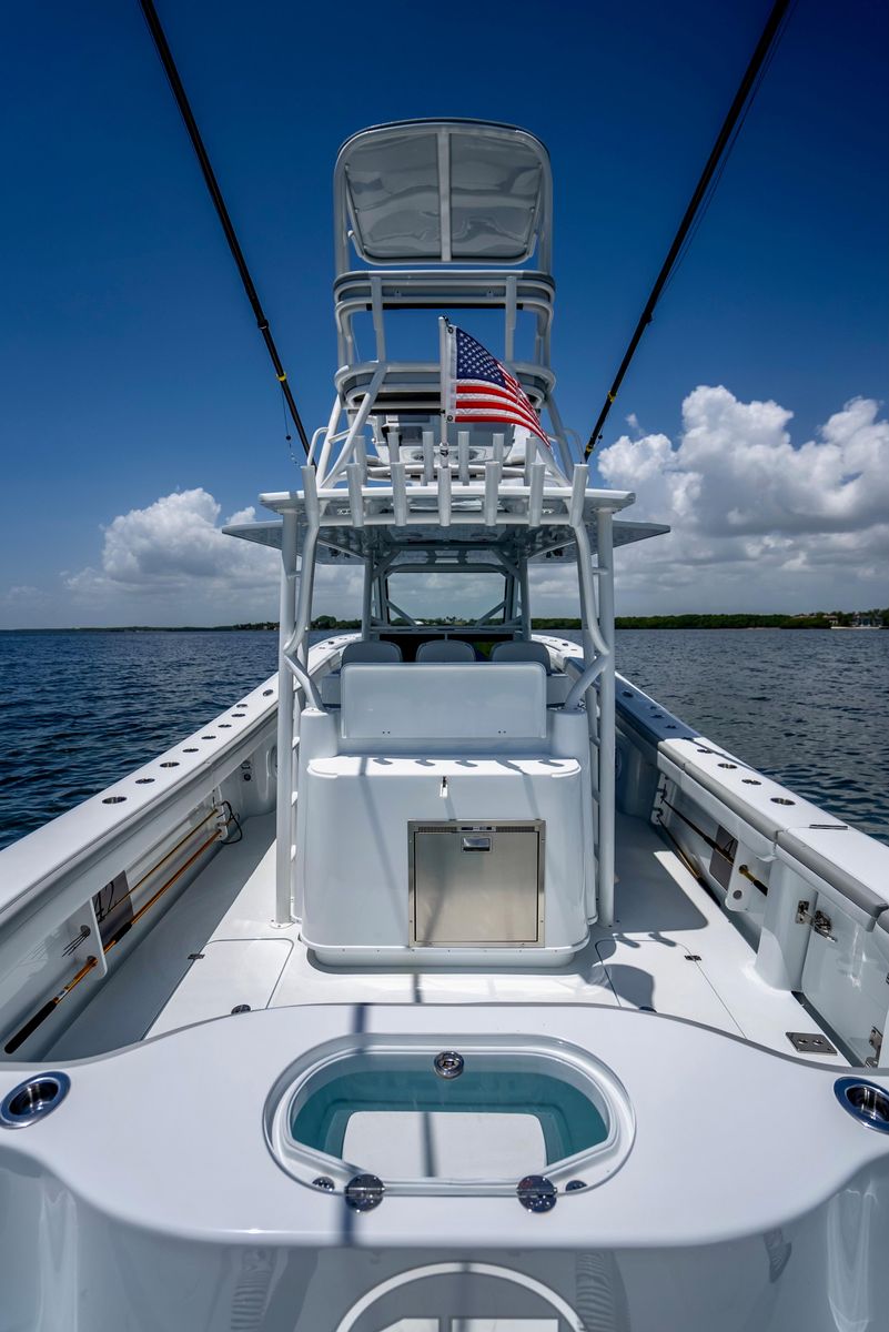 2023 Yellowfin 42 