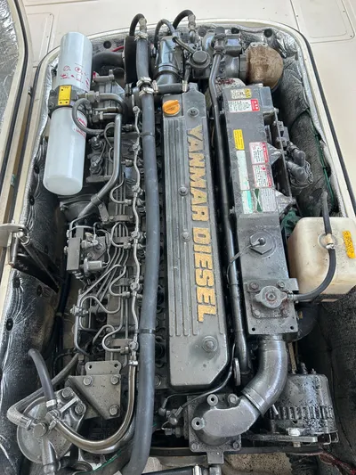  Yacht Photos Pics Yanmar diesel engine in a 2001 Hinckley Classic 36 Picnic Boat.