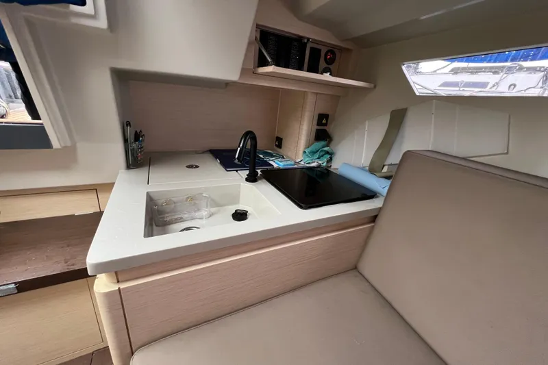Saffire Yacht Photos Pics Interior of 2022 Saffier 33 Life yacht featuring a compact kitchen area.