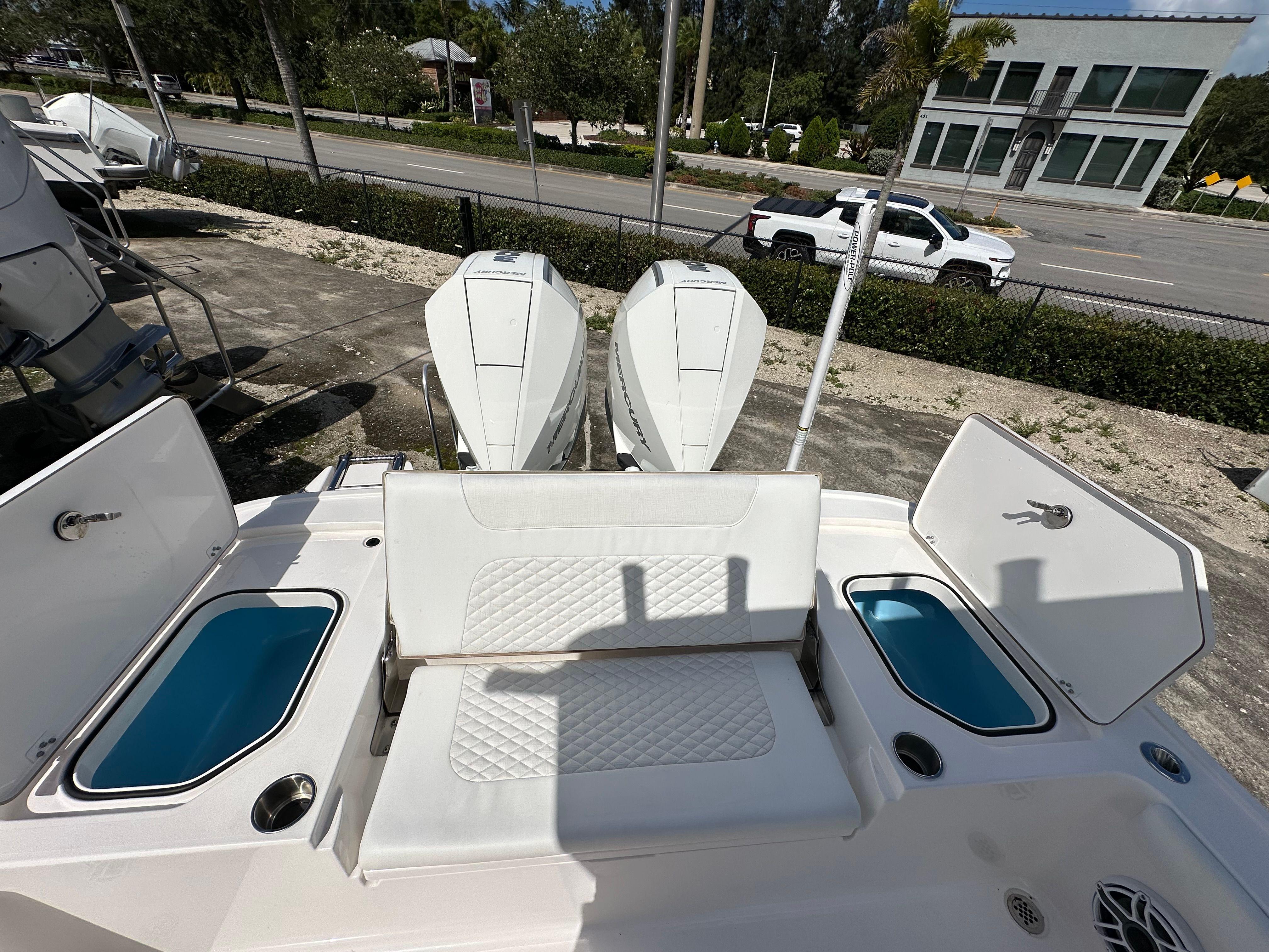 2025 Caymas 281 HB Center Console for sale - YachtWorld