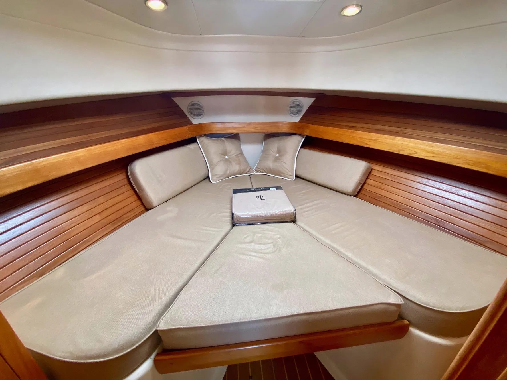 Interior of 2000 Mainship Pilot 34 yacht cabin.