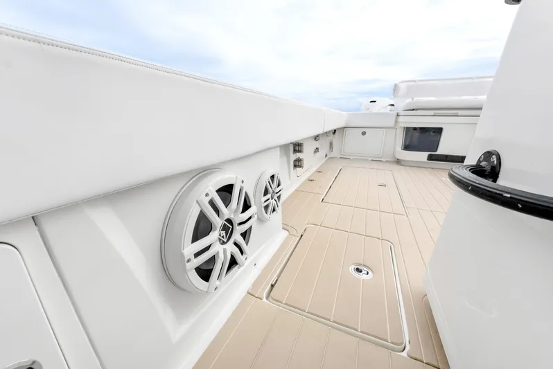 Half Irish Yacht Photos Pics 