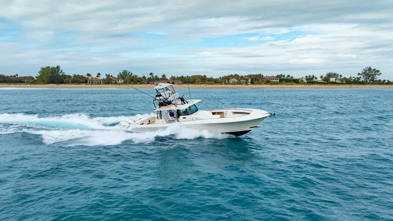 Half Irish Yacht Photos Pics 