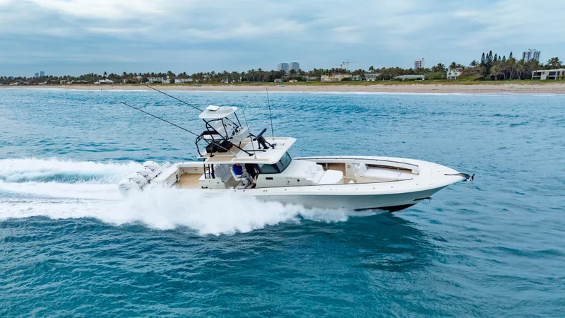 Half Irish Yacht Photos Pics 