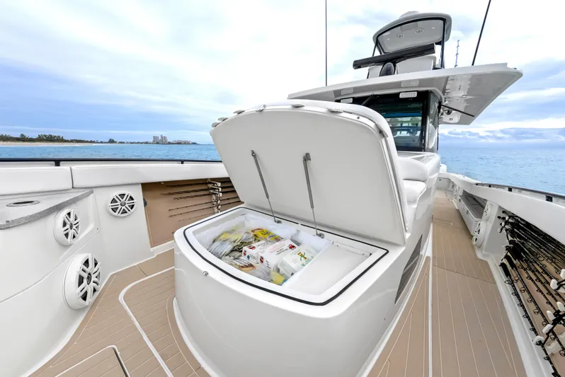 Half Irish Yacht Photos Pics 