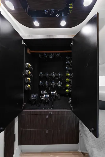 Half Irish Yacht Photos Pics 