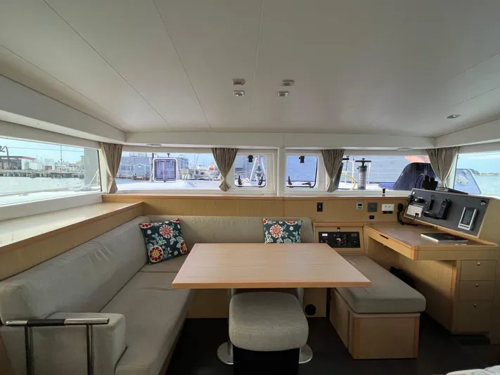 Vairea Yacht Photos Pics 