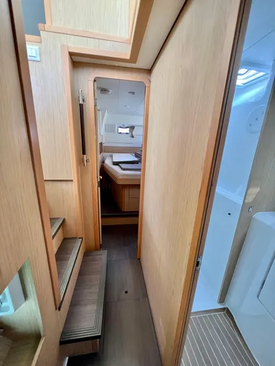 Vairea Yacht Photos Pics 