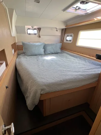 Vairea Yacht Photos Pics 