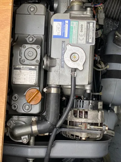 Vairea Yacht Photos Pics 