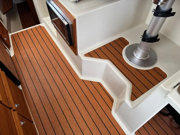 Moore Time Yacht Photos Pics 