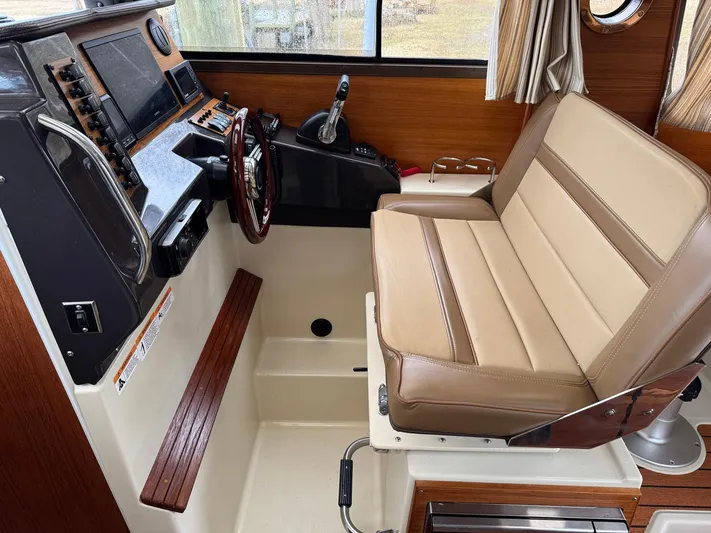 Moore Time Yacht Photos Pics 