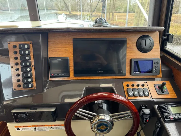 Moore Time Yacht Photos Pics 