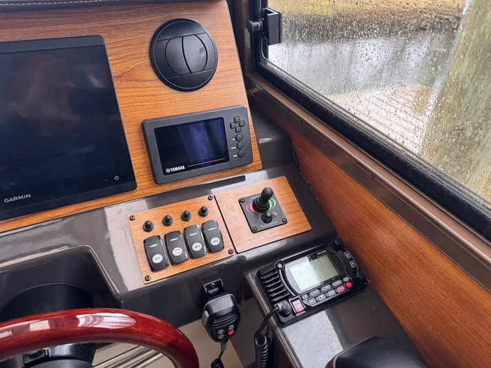 Moore Time Yacht Photos Pics 