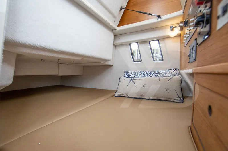 Moore Time Yacht Photos Pics 