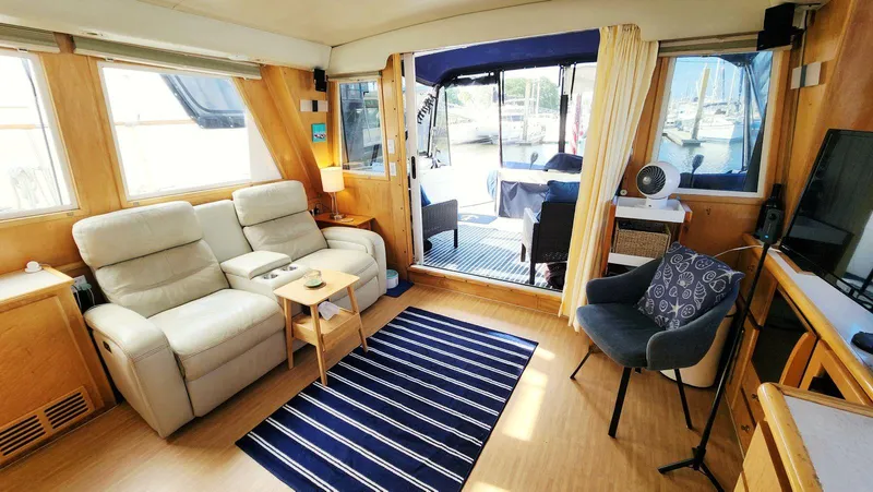 Lagypsie Yacht Photos Pics 