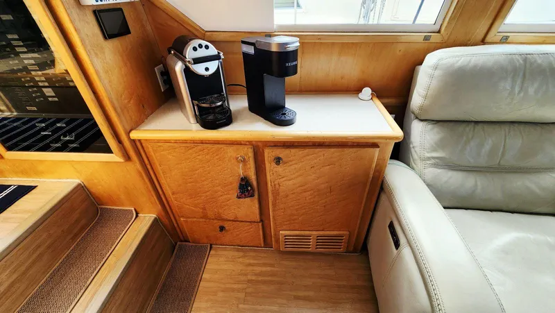 Lagypsie Yacht Photos Pics 