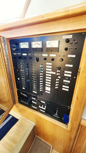 Lagypsie Yacht Photos Pics 