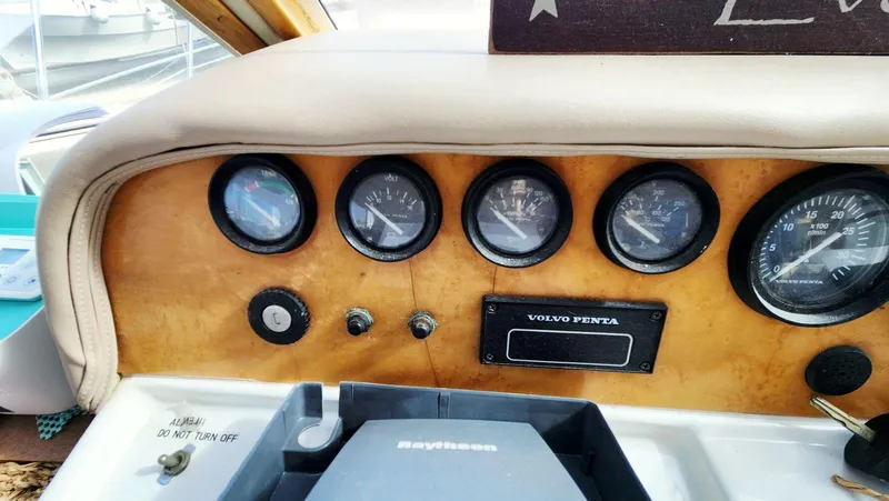 Lagypsie Yacht Photos Pics 