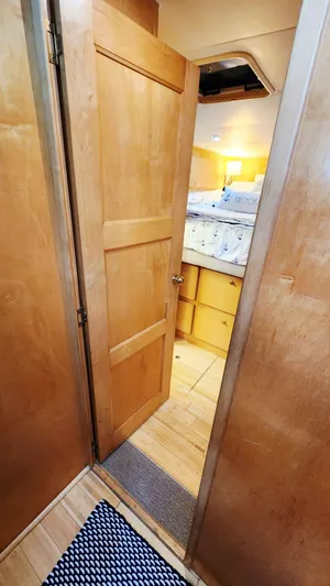 Lagypsie Yacht Photos Pics 