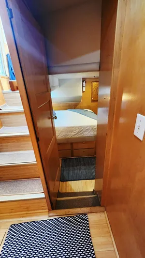 Lagypsie Yacht Photos Pics 