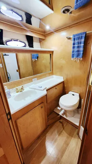 Lagypsie Yacht Photos Pics 