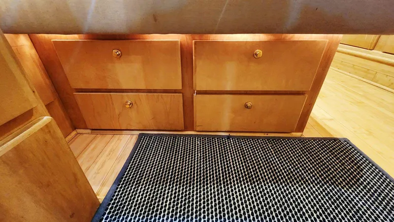 Lagypsie Yacht Photos Pics 