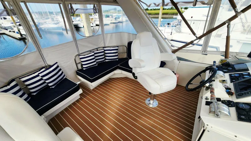 Lagypsie Yacht Photos Pics 